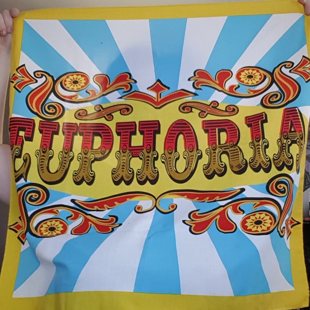 Euphoria wrap Lush